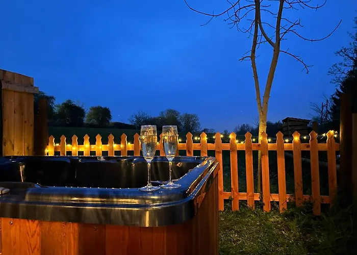 Bay Cottage, Hot Tub