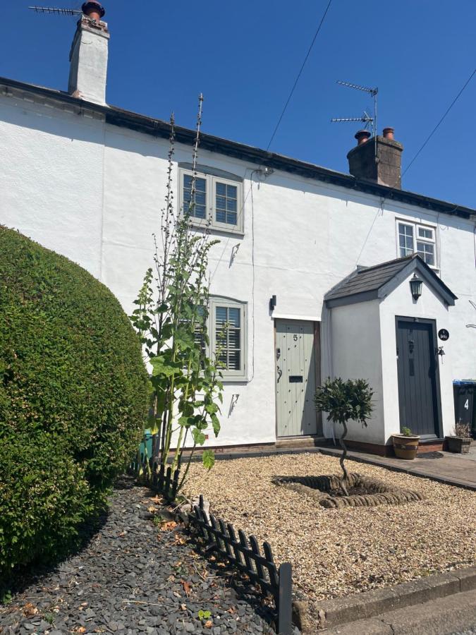 Bay Cottage, Hot Tub Holiday home
